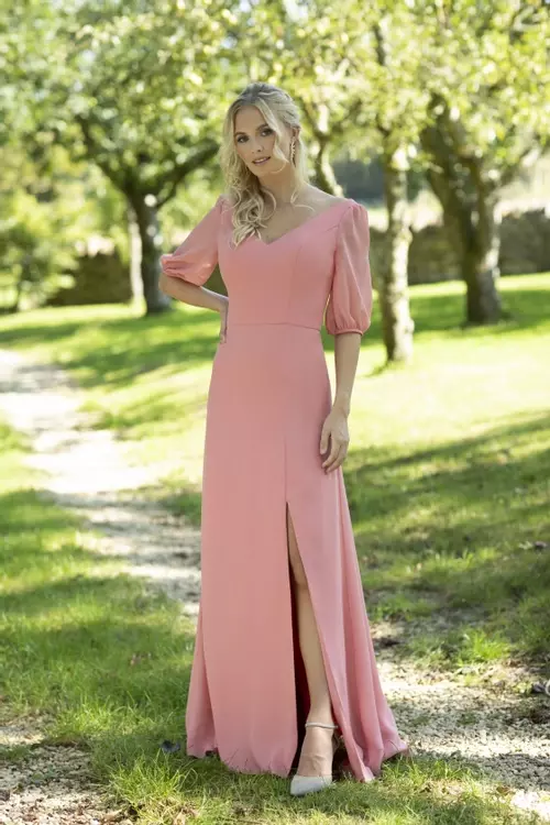 Modern dresses 2025 with sleeves